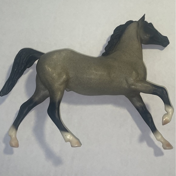 Breyer horse blue roan quarter horse - Picture 6 of 10